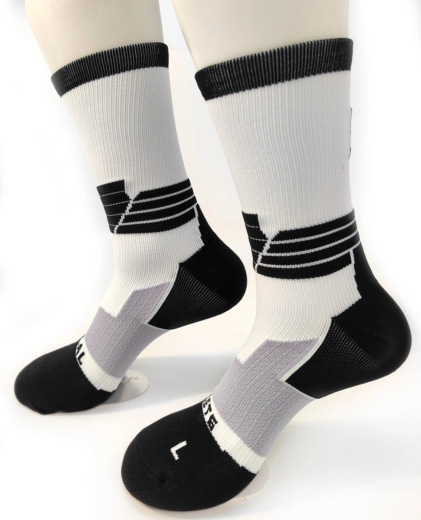 🎁 Running socks (100% off)